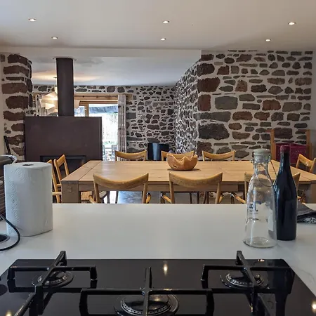 Сasa de vacaciones L'etable - Le Hameau Des Volcans, Maison De Luxe & Confort Saint-Just-pres-Brioude