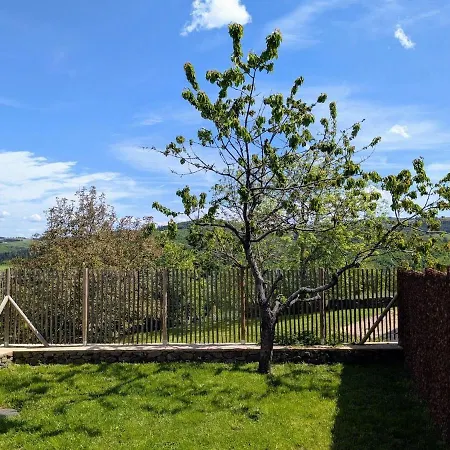 Casa de Férias Maison De Confort Au Calme Avec Jardin Clos Saint-Just-pres-Brioude